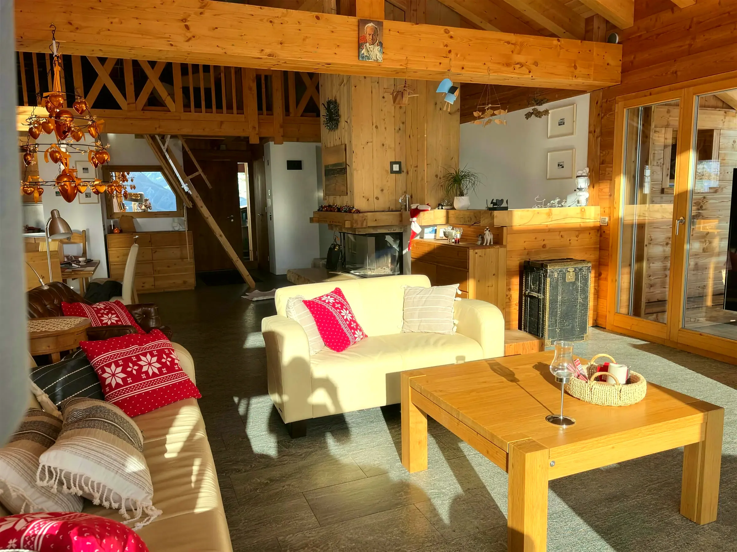 Mezzanine with two single beds